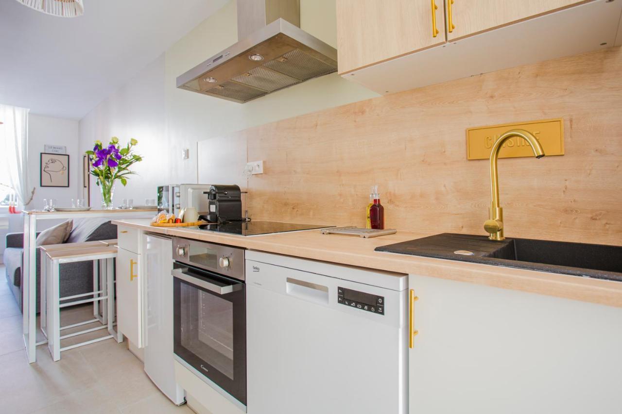 Ideal Pro & Couple - 2 Logements Theme Boho Chic Rdc & Dandy 1Er Etage - Quartier Calme - Jardin - Wifi Hd - Smart Tv - Parking Gratuit - Proche Centre & Transports - Ask Home Valenciennes Kültér fotó