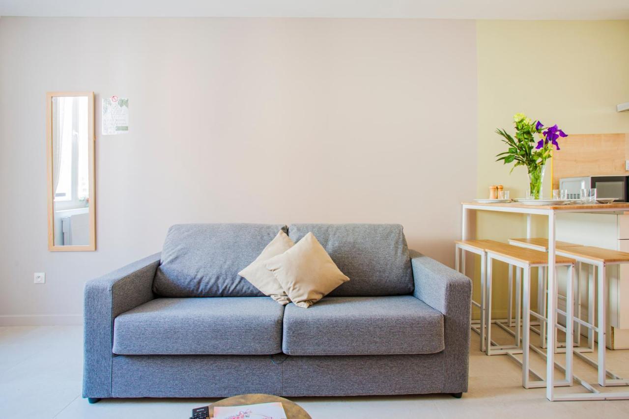 Ideal Pro & Couple - 2 Logements Theme Boho Chic Rdc & Dandy 1Er Etage - Quartier Calme - Jardin - Wifi Hd - Smart Tv - Parking Gratuit - Proche Centre & Transports - Ask Home Valenciennes Kültér fotó