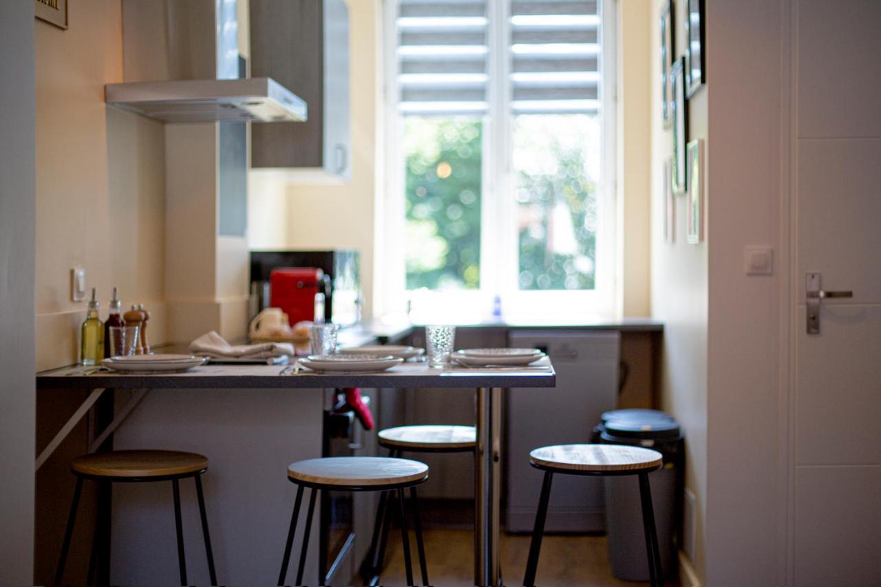 Ideal Pro & Couple - 2 Logements Theme Boho Chic Rdc & Dandy 1Er Etage - Quartier Calme - Jardin - Wifi Hd - Smart Tv - Parking Gratuit - Proche Centre & Transports - Ask Home Valenciennes Kültér fotó